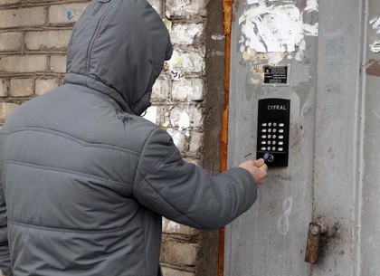Домофоны в Харькове: Горлифт заменил поврежденное вандалами оборудование