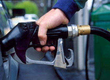 Цены на бензин взлетели: ситуацию в регионах