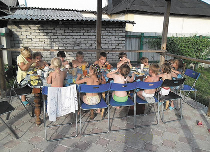 Значительная часть переселенцев из зоны АТО селится в Харькове - ГСЧС