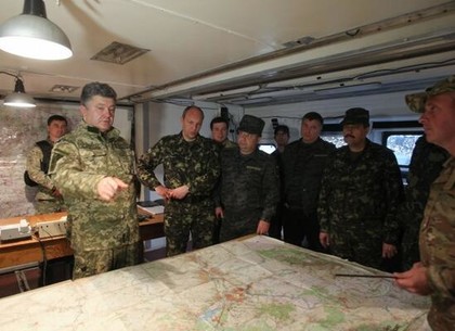 Порошенко исключает, что украинская армия уйдет из Донбасса