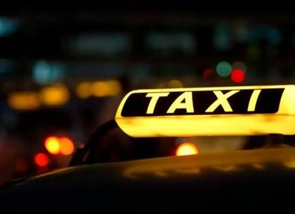 Вооруженное нападение на таксиста в Харькове: преступники задержаны
