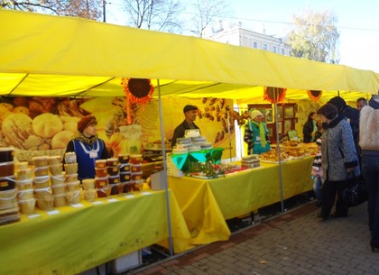 Харьковские производители везут свои товары на ярмарку во Львов