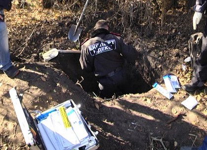 Убийство в Старом Салтове: женщину избили до смерти, труп закопали в огороде (ФОТО)