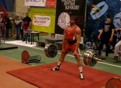 Харьковчанин Алексей Вишницкий установил мировой рекорд в становой тяге (ВИДЕО)