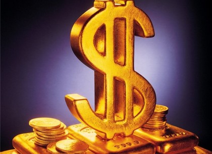 Нацбанк за месяц продал треть золотовалютных резервов страны - СМИ