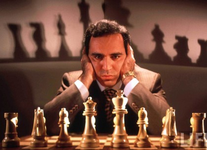 Каспаров обещает сыграть в шахматы с воинами АТО