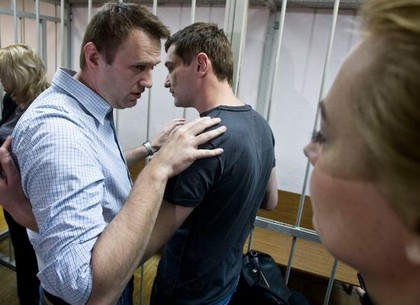 Братья Навальные получили сроки