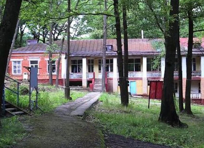 Поляки помогли оборудовать лагерь для переселенцев в Харькове