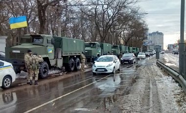 В Одессе появилась военная техника, а Нацгвардия начала патрулирование улиц