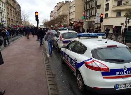 На востоке Парижа произошел захват заложников. Есть убитые (ФОТО)