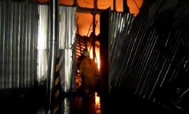 Пожар на складе уничтожил весь товар крупного интернет-магазина