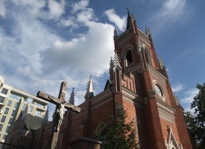 Харьковские католики открыли центр для переселенцев