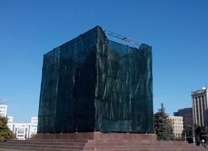 Конфликт вокруг памятника Ленину продолжается. Подробности (ВИДЕО)