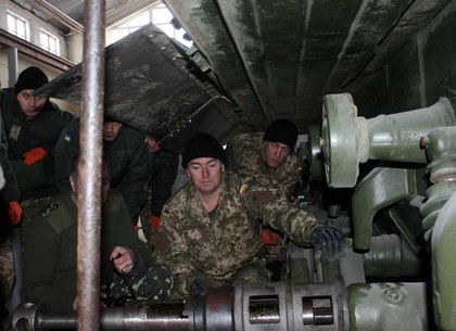 Как готовят мобилизованных в харьковском танковом училище (ФОТО)