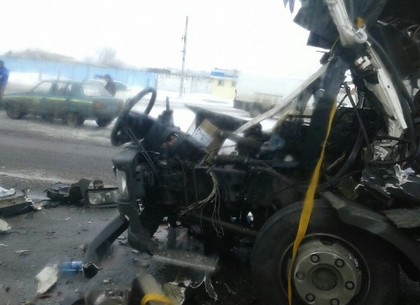ДТП в Песочине: столкнулись два грузовика (ФОТО)