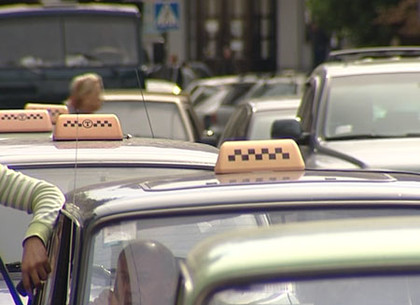 Харьковские таксисты снова повышают стоимость проезда