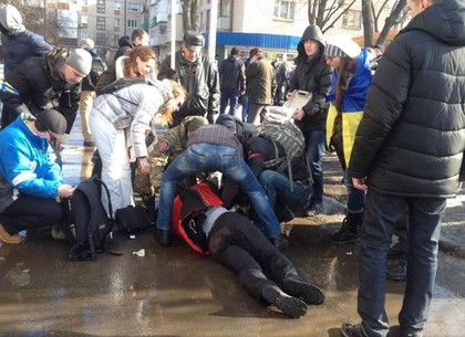 Наблюдатели ОБСЕ изучили место теракта возле Дворца спорта
