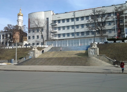 В Харькове патриотами покрашена лестница, ведущая на Университетскую горку (ФОТО)