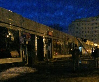 Пожар на проспекте Гагарина. Сгорели ломбард, кафе и пивная (Дополнено)