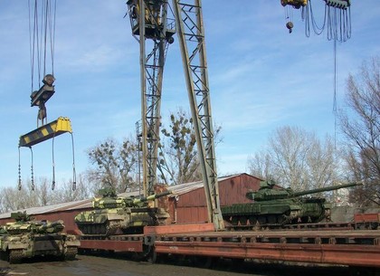Харьковчане отправили новую партию танков в зону АТО
