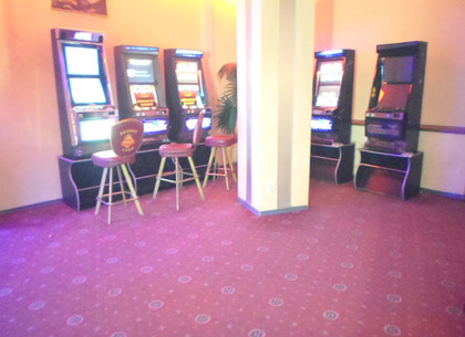 На Салтовке накрыли подпольное казино (ФОТО)