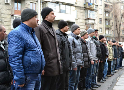 Мобилизованных в Харькове держали под замком в неотапливаемом помещении - волонтер