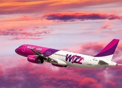 Лоукостер Wizz Air закрывает компанию в Украине