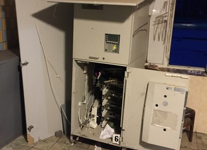 В райцентре на Харьковщине взорвали и ограбили банкомат «ПриватБанка»