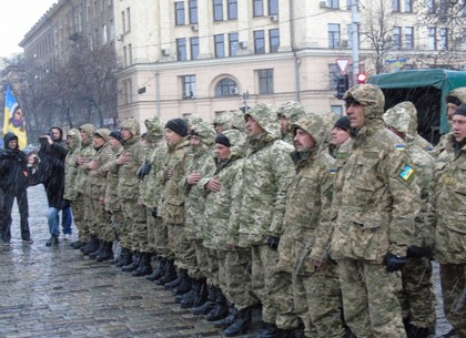 Харьковчане проводили в зону АТО бойцов 92-й бригады (ФОТО, Видео)