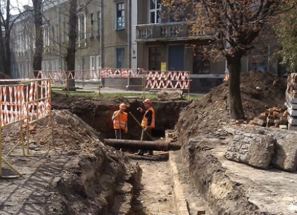 Московский проспект основательно разрыли: идет масштабная реконструкция теплосети (ФОТО)