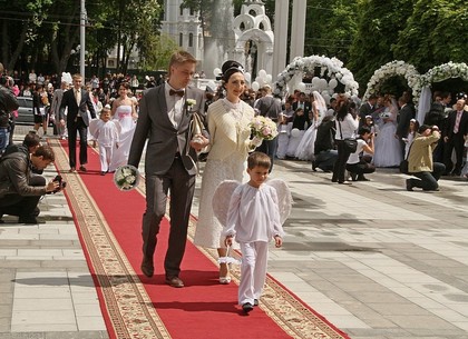 Рекордная свадьба в центре Харькова