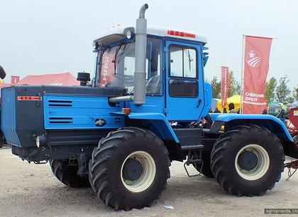 Харьковский завод создает новый трактор