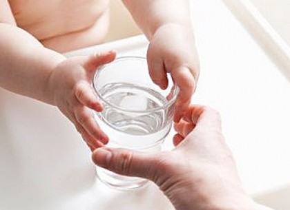 В семи детских больницах Харькова появятся установки очистки питьевой воды