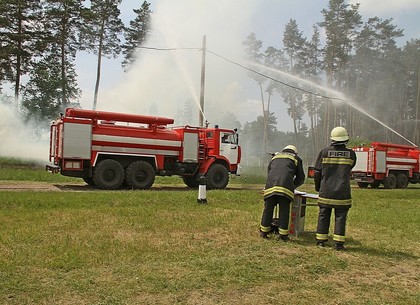 Как на Харьковщине лесной пожар тушили