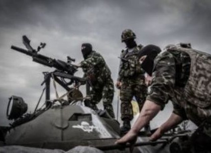 Боевики обстреляли из танков КПП с людьми, – штаб АТО