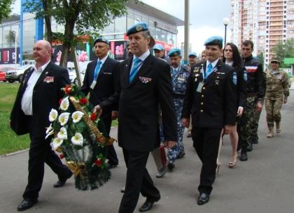 Как в Харькове отметили Международный день миротворцев ООН (ФОТО)