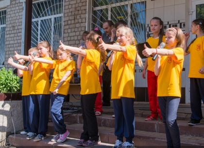 В харьковских пришкольных лагерях за две недели отдохнут около 30 тысяч учеников (ФОТО)