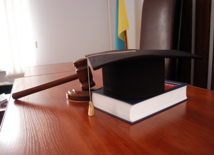 Харьковского налоговика оштрафовали за непроведение проверки частного предпринимателя