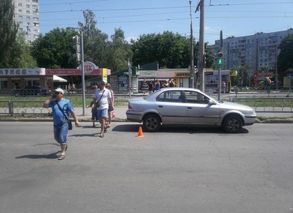 На Алексеевке иномарка сбила двух пенсионерок (ФОТО)