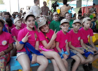 В детском лагере «Ромашка» открылась первая смена (ФОТО)