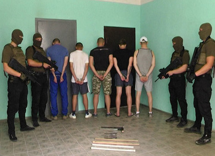 Пятерым задержанным ночным погромщикам в студгородке грозит до 15 лет тюрьмы (ВИДЕО, ФОТО)