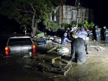 В Грузии объявлен траур по жертвам сильнейшего наводнения в Тбилиси (ВИДЕО, ФОТО)