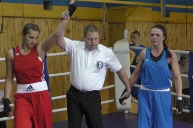 Харьковчанки победили на всеукраинском турнире по боксу