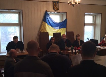 В деле экс-беркутовцев, причастных к убийствам на Майдане, суд избрал присяжных