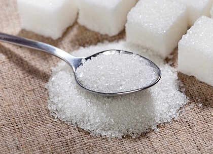 Минимальные цены на сахар нужно отменить, считают в Кабмине
