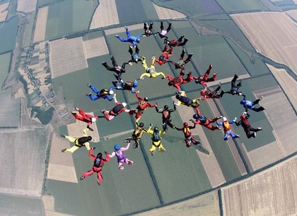 Харьковские парашютисты готовятся установить новый рекорд Украины