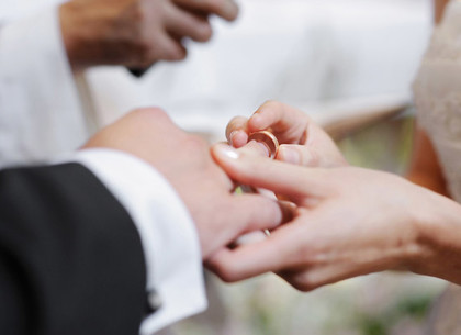 Записаться на регистрацию брака через Интернет - инновация появилась в Харькове