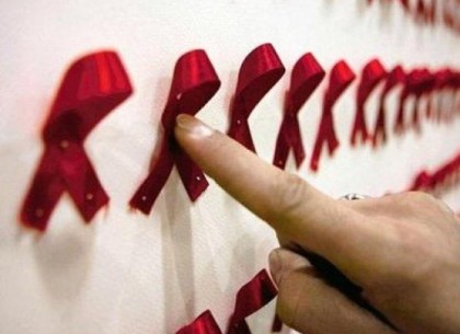 Украина разрешила въезд в страну ВИЧ-инфицированным мигрантам