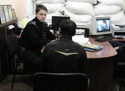 На Харьковщине пойманы домушники, которые выносили технику из домов, пока хозяева были на «курортах»