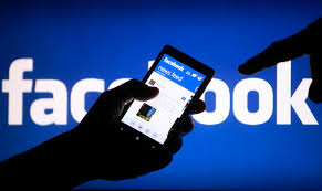 Ежедневная аудитория Facebook достигла миллиарда посетителей